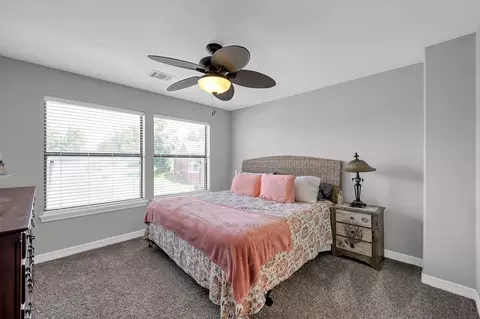 Bedroom - 12394 Pebble View Dr, Conroe, TX 77304 photo 3 of 5