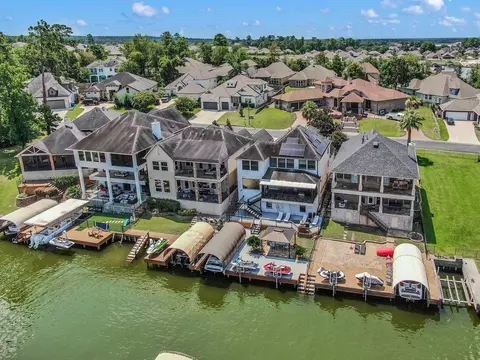 View/Area - 12394 Pebble View Dr, Conroe, TX 77304 photo 5 of 11