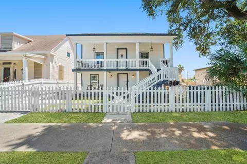 3403 Ursuline St, Galveston, TX 77550