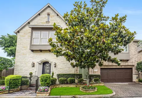 18 Windsor Ct, Houston, TX 77055