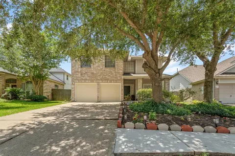 1635 Pebble Banks Ln, Seabrook, TX 77586