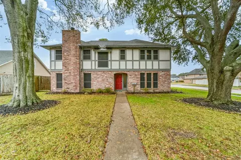 4002 Willowind Dr, Pasadena, TX 77504 photo 1