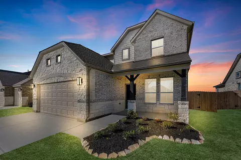 45 Shining Point Dr, Waller, TX 77484