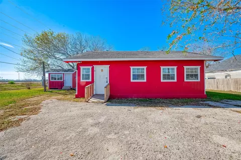 8912 Park St, Needville, TX 77461