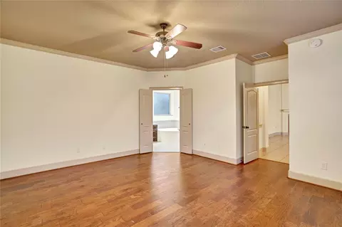 Bedroom - 10 Tallgrass Way, Spring, TX 77389 photo 1 of 3