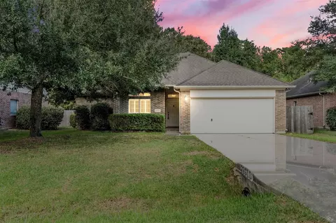 28910 Hidden Lake Ct, Magnolia, TX 77354
