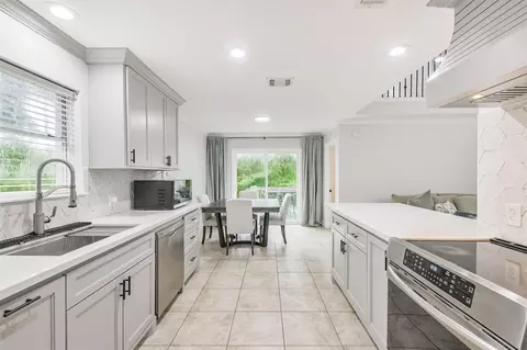 Kitchen - 22031 Jay Dr, Spring, TX 77373 photo 4 of 7