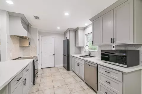 Kitchen - 22031 Jay Dr, Spring, TX 77373 photo 2 of 7