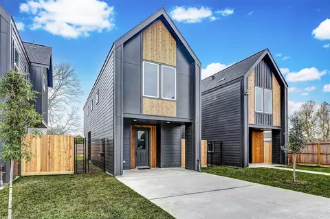 8008 Sunbury St, Houston, TX 77028