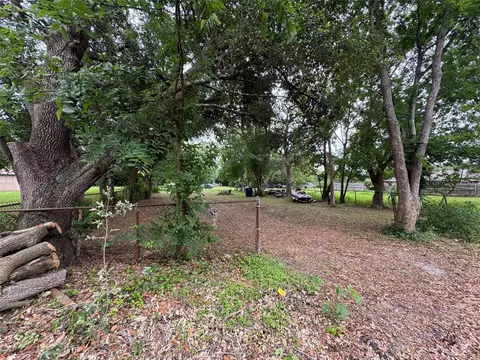 318 2nd Ave N, Texas City, TX 77590