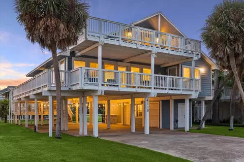 4119 Pirates Aly, Galveston, TX 77554