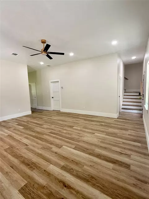 Living - 40 Seals Ave, Shepherd, TX 77371 photo 1 of 5