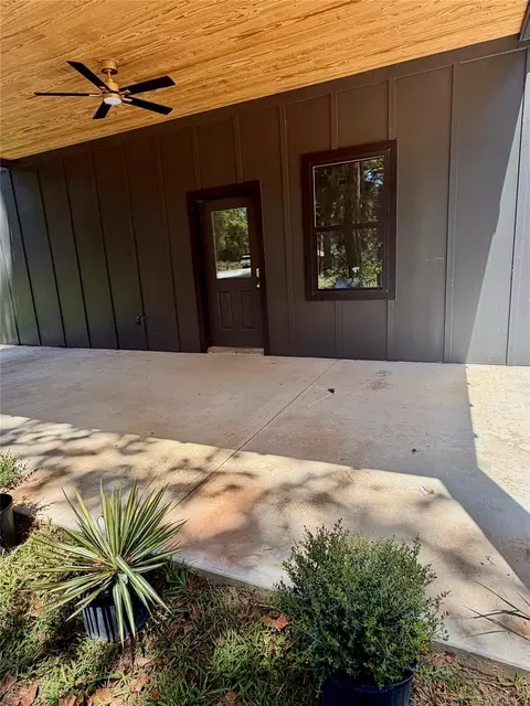 Exterior - 40 Seals Ave, Shepherd, TX 77371 photo 7 of 7