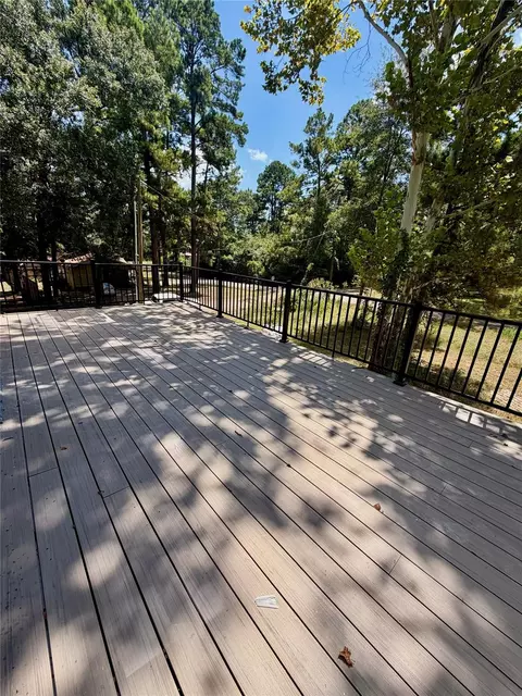 Exterior - 40 Seals Ave, Shepherd, TX 77371 photo 4 of 7