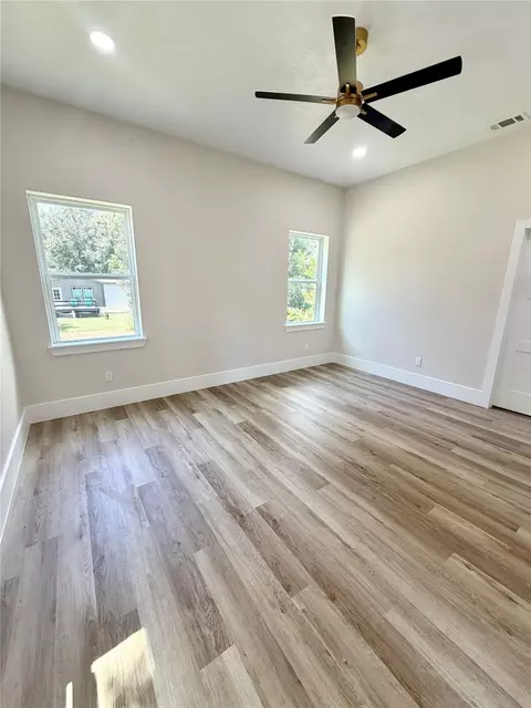 Bedroom - 40 Seals Ave, Shepherd, TX 77371 photo 1 of 3