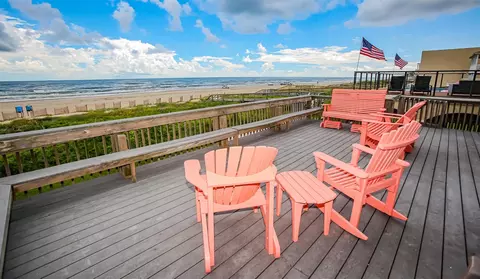 103 Southwind Dr, Surfside Beach, TX 77541