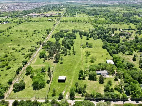 4304 Fcr 78, Rosharon, TX 77583