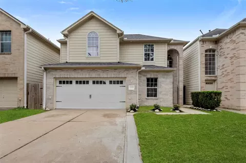 10135 W Palm Lake Dr, Houston, TX 77034
