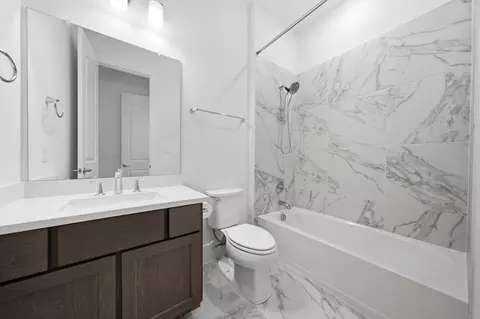 Bath - 4712 Lorelai Ln, Spring, TX 77386 photo 7 of 7
