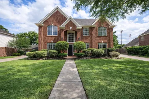 3009 Park Lane Dr, Baytown, TX 77521