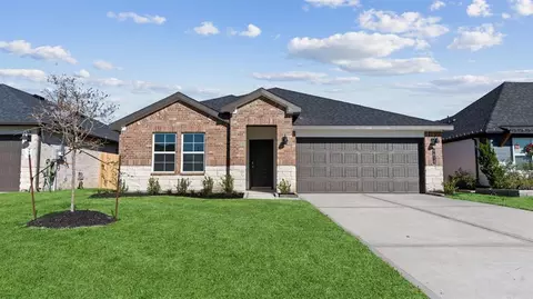 235 Amy St, Angleton, TX 77515 photo 1