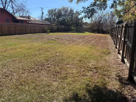 3125 Wisconsin Street St, Baytown, TX 77520