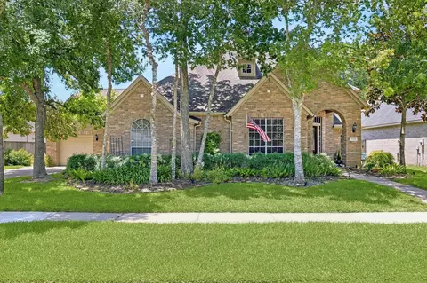 7734 Silent Forest Dr, Sugar Land, TX 77479