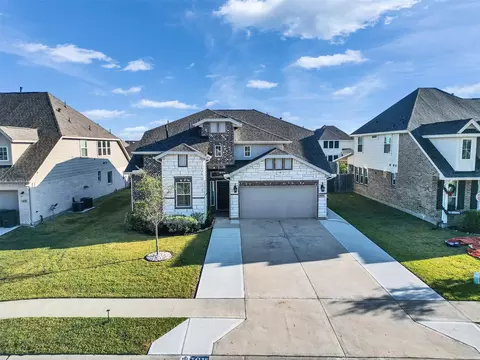 14139 Little River Dr, Baytown, TX 77523