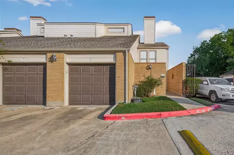 2277 S Kirkwood Rd #1002, Houston, TX 77077