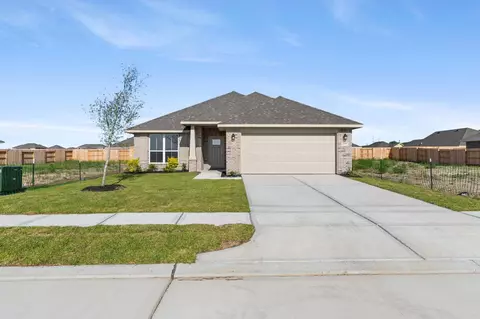 2119 Emerald Lake Trl, Dayton, TX 77535