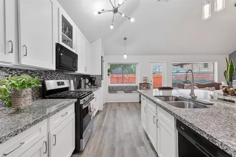 17402 Hamilwood Dr, Houston, TX 77095
