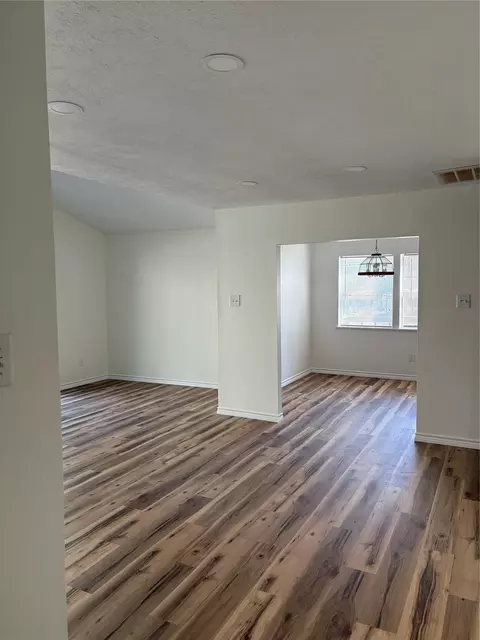 Living - 6 Forest Holw, Trinity, TX 75862 photo 1 of 4