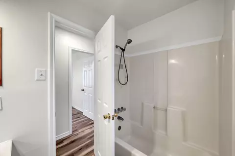 Bath - 6 Forest Holw, Trinity, TX 75862 photo 4 of 5