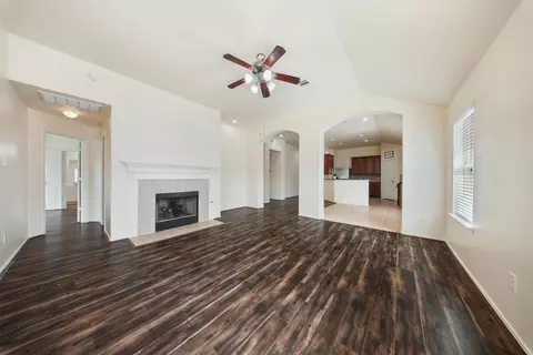 Living - 5015 Bridgecrossing Ct, Spring, TX 77379 photo 1 of 4