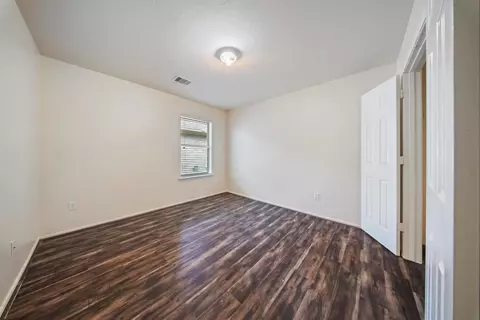 Bedroom - 5015 Bridgecrossing Ct, Spring, TX 77379 photo 2 of 2