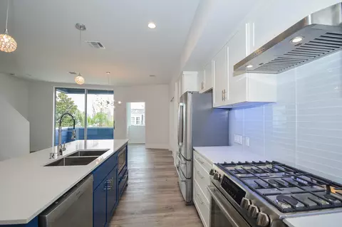 1905 Oakdale St, Houston, TX 77004