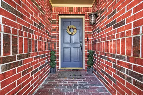Entry Way - 5111 Scottline Dr, Pasadena, TX 77505 photo 1 of 7