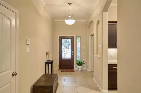 Entry Way - 655 Oak Circle Dr E, Conroe, TX 77301 photo 4 of 4