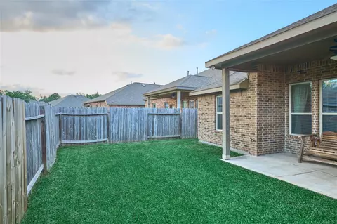 Exterior - 655 Oak Circle Dr E, Conroe, TX 77301 photo 3 of 8