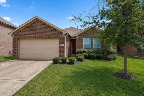 2703 Fawn Mountain Dr, Fresno, TX 77545