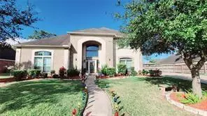 422 Old Orchard Dr, Dickinson, TX 77539