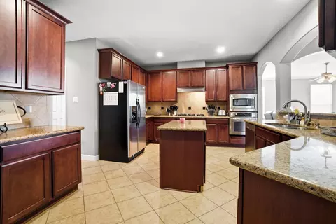 Kitchen - 29911 Adobe Falls Dr, Spring, TX 77386 photo 1 of 3