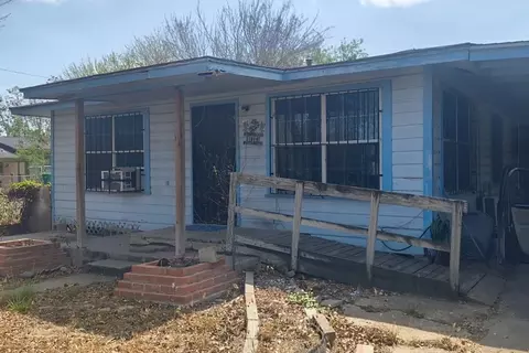 1020 E Hawk Ave, Pharr, TX 78577 photo 1