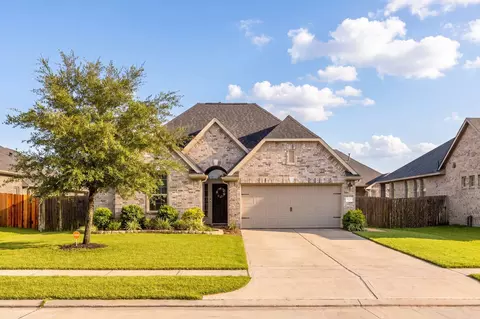 7610 Timberside Dr, Pearland, TX 77581
