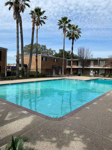 6305 Westward St #194, Houston, TX 77081