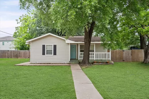 623 S 1st St, Conroe, TX 77301