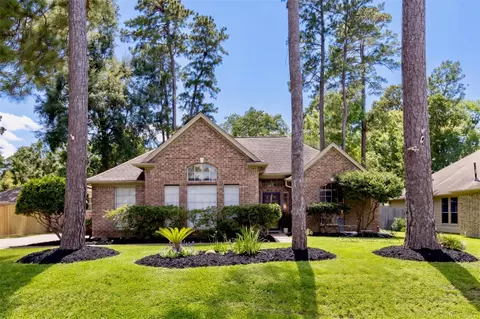 756 Forest Lane Dr, Conroe, TX 77302