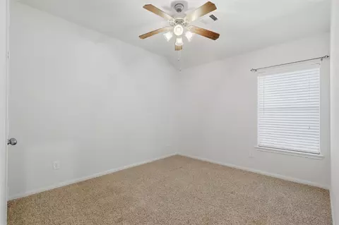 Bedroom - 6403 Pinyon Trail Dr, Spring, TX 77389 photo 2 of 4