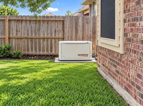 Exterior - 6403 Pinyon Trail Dr, Spring, TX 77389 photo 2 of 6
