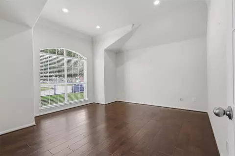 Living - 6403 Pinyon Trail Dr, Spring, TX 77389 photo 1 of 7